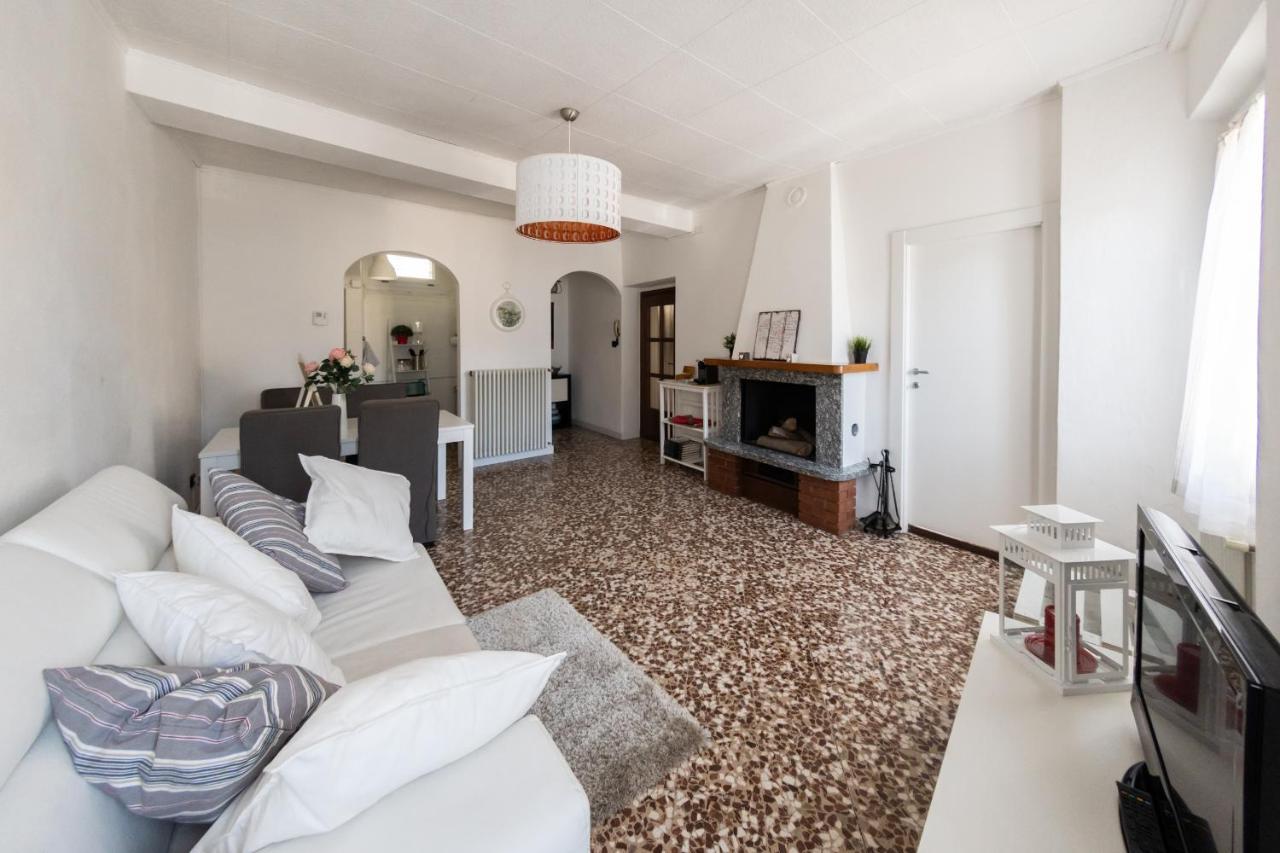 Family Nest Overlooking Lake Como - By Rent All Como Argegno Exteriér fotografie
