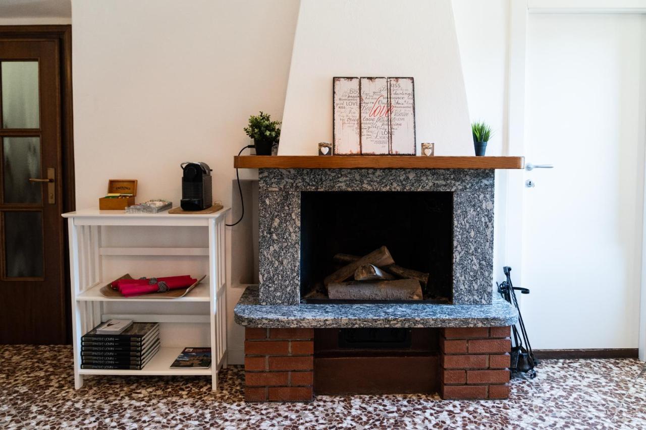 Family Nest Overlooking Lake Como - By Rent All Como Argegno Exteriér fotografie
